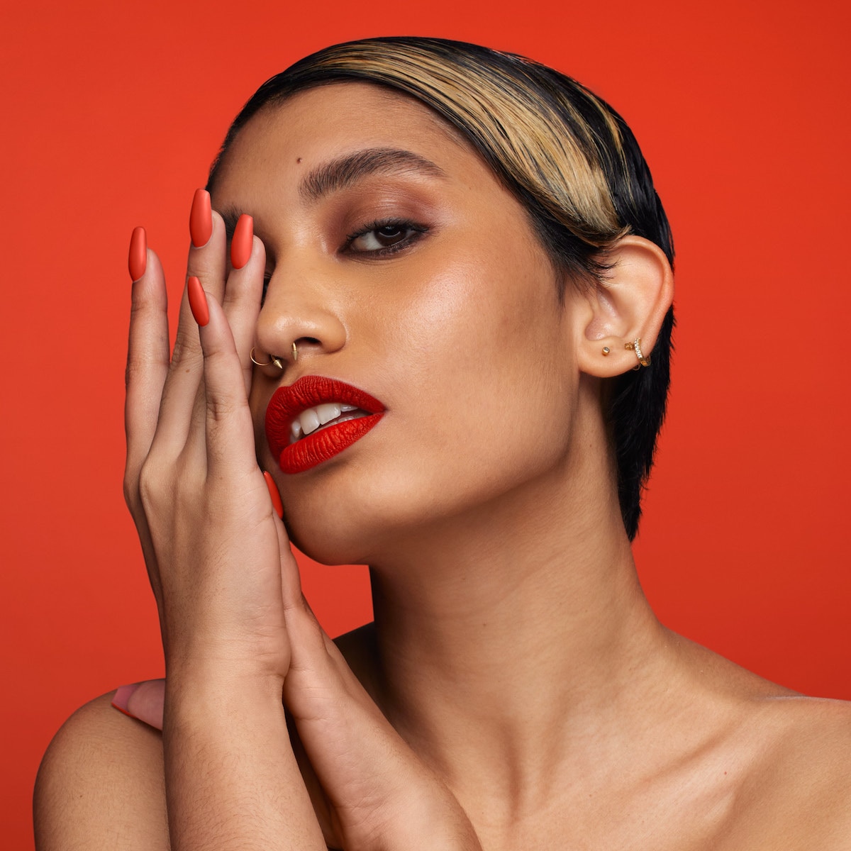 LIQUID MATTE ULTRA-COMFORT TRANSFER- PROOF LIPSTICK(LABIAL LÍQUIDO MATE)
